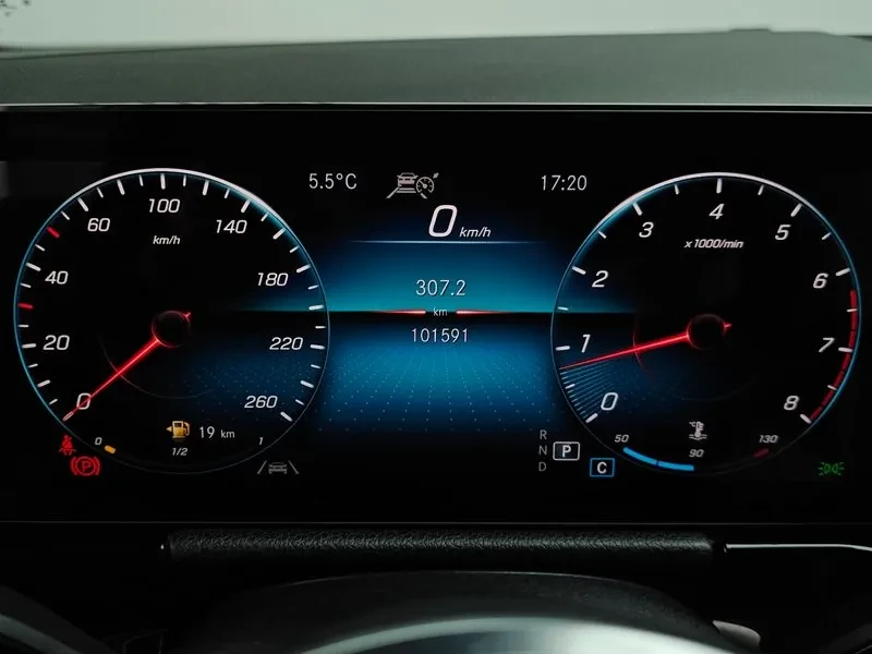 Mercedes-Benz GLA 220 / PANO/ AMBIENT/ �������/ ������ | Mobile.bg � ����������� 8
