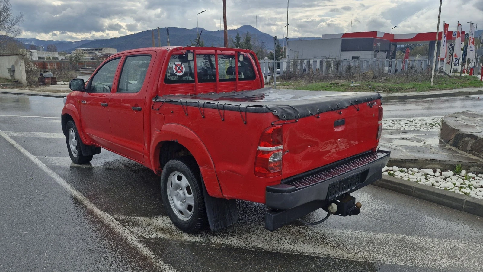 Toyota Hilux 2, 5 DI-D 4X4 КлиматикEURO 5 b - изображение 10