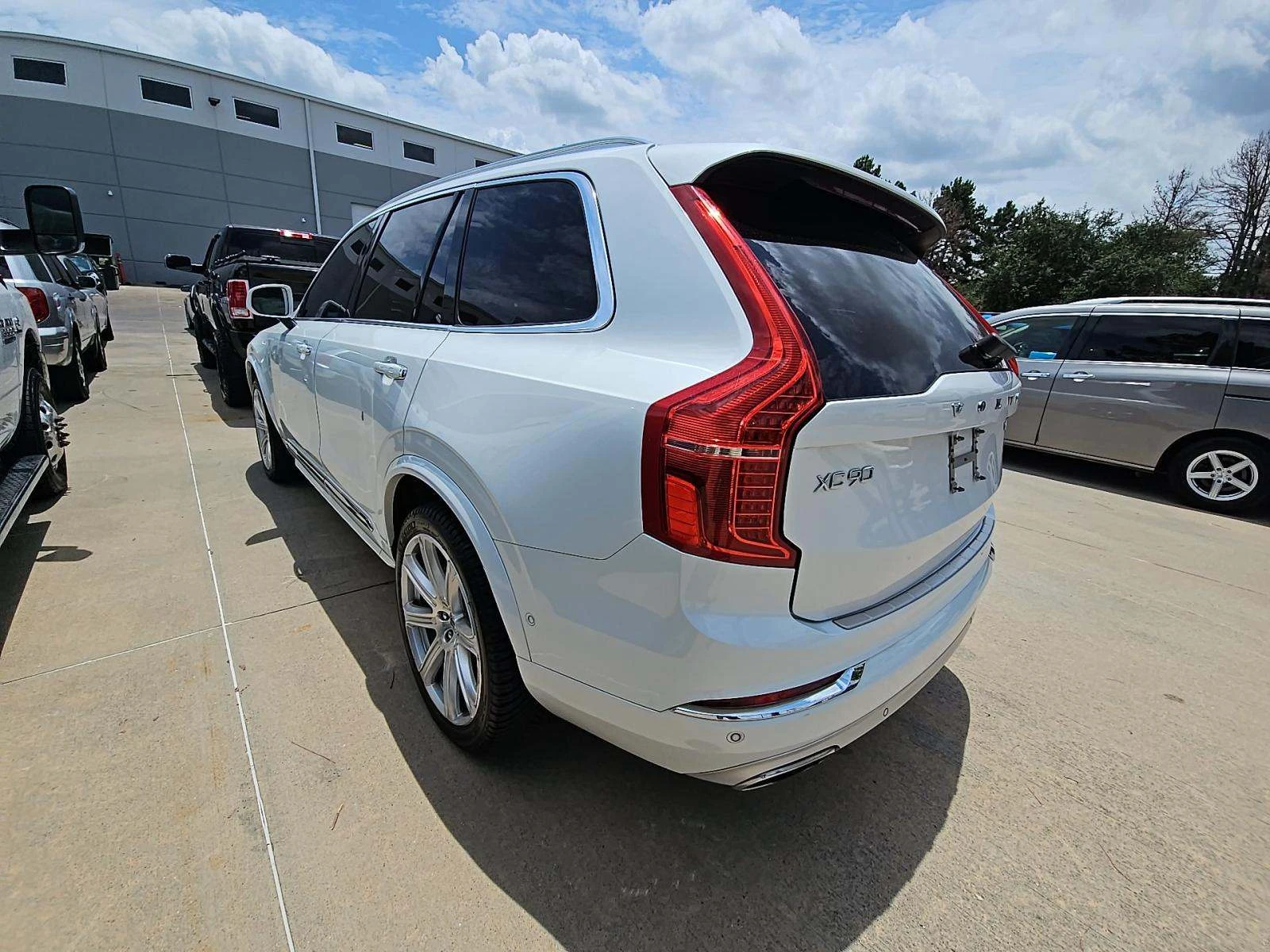 Volvo Xc90 T6 Inscription 7-Passenger - изображение 3