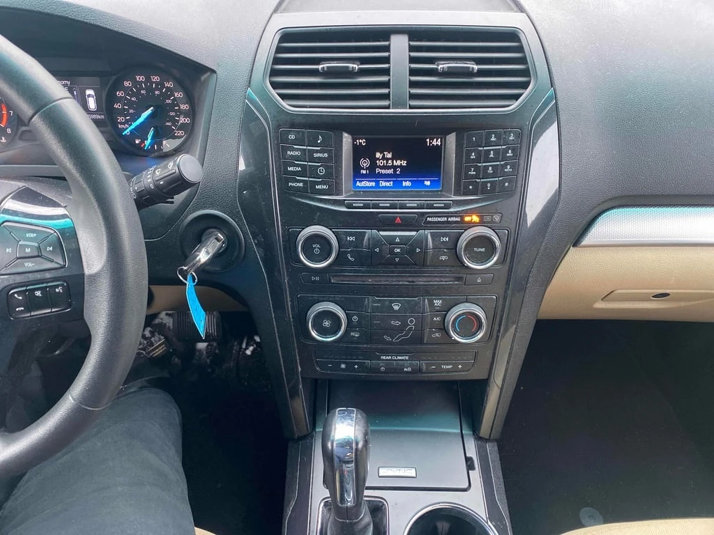 Ford Explorer * Base * CARFAX * БЕЗ ПЪРВОНАЧАЛНА ВНОСКА - изображение 9