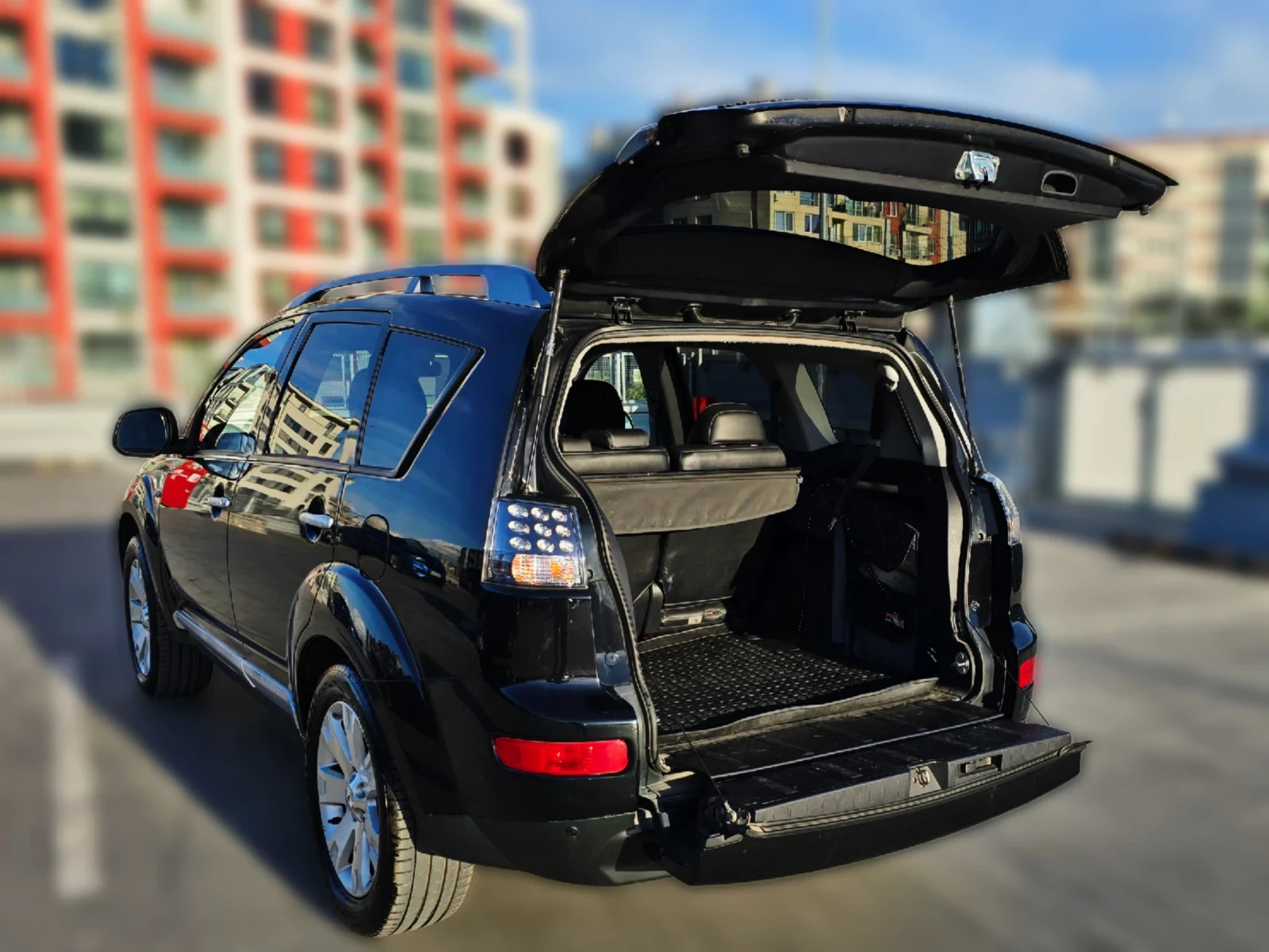 Mitsubishi Outlander, снимка 4 - Автомобили и джипове - 53966517