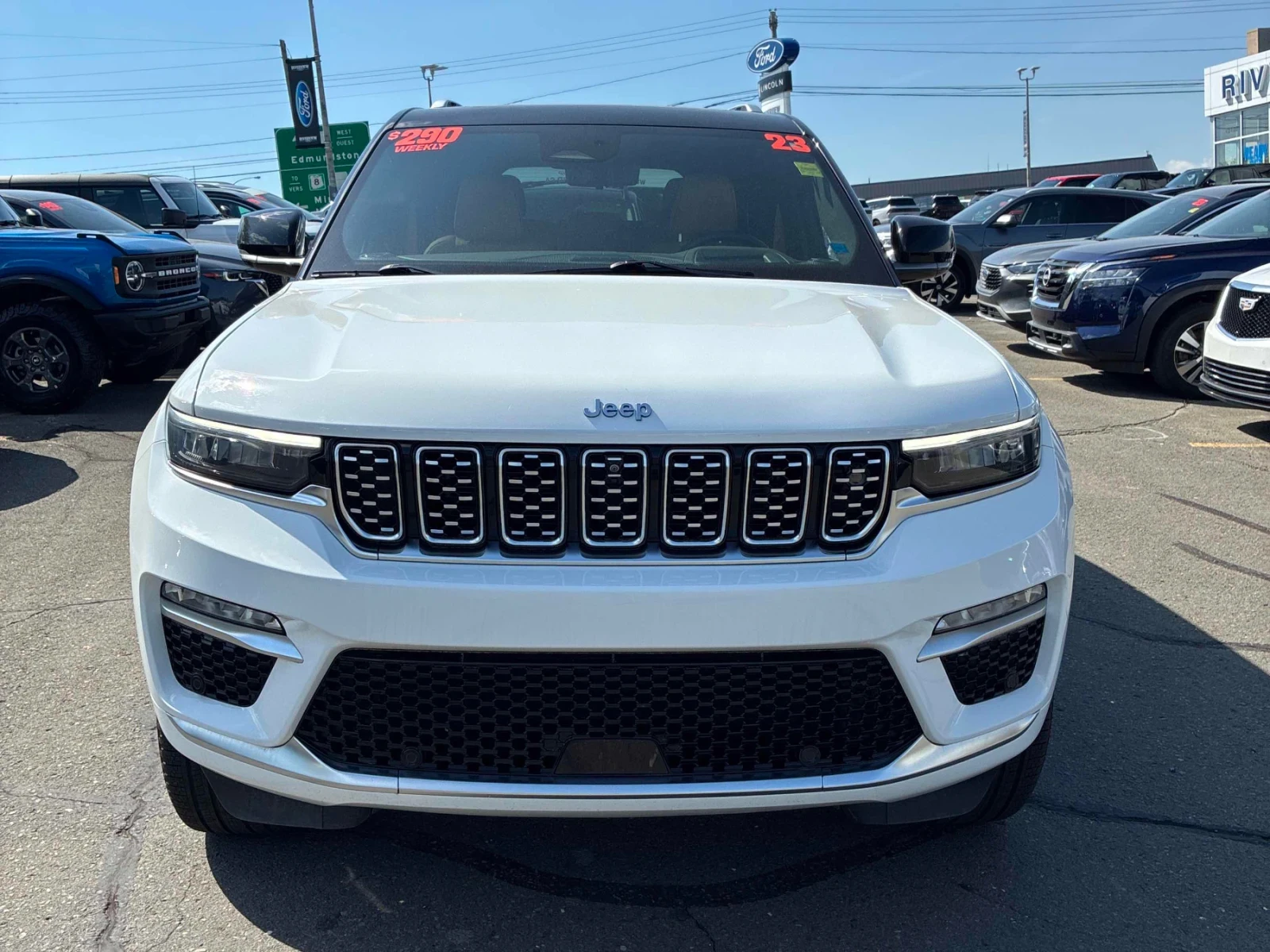 Jeep Grand cherokee 4XE / CARFAX, снимка 2 - Автомобили и джипове - 54920292
