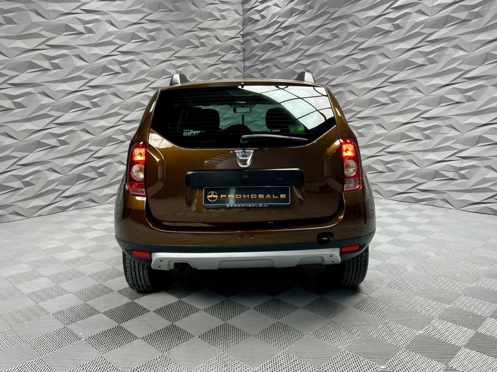 Dacia Duster, снимка 2 - Автомобили и джипове - 55353192