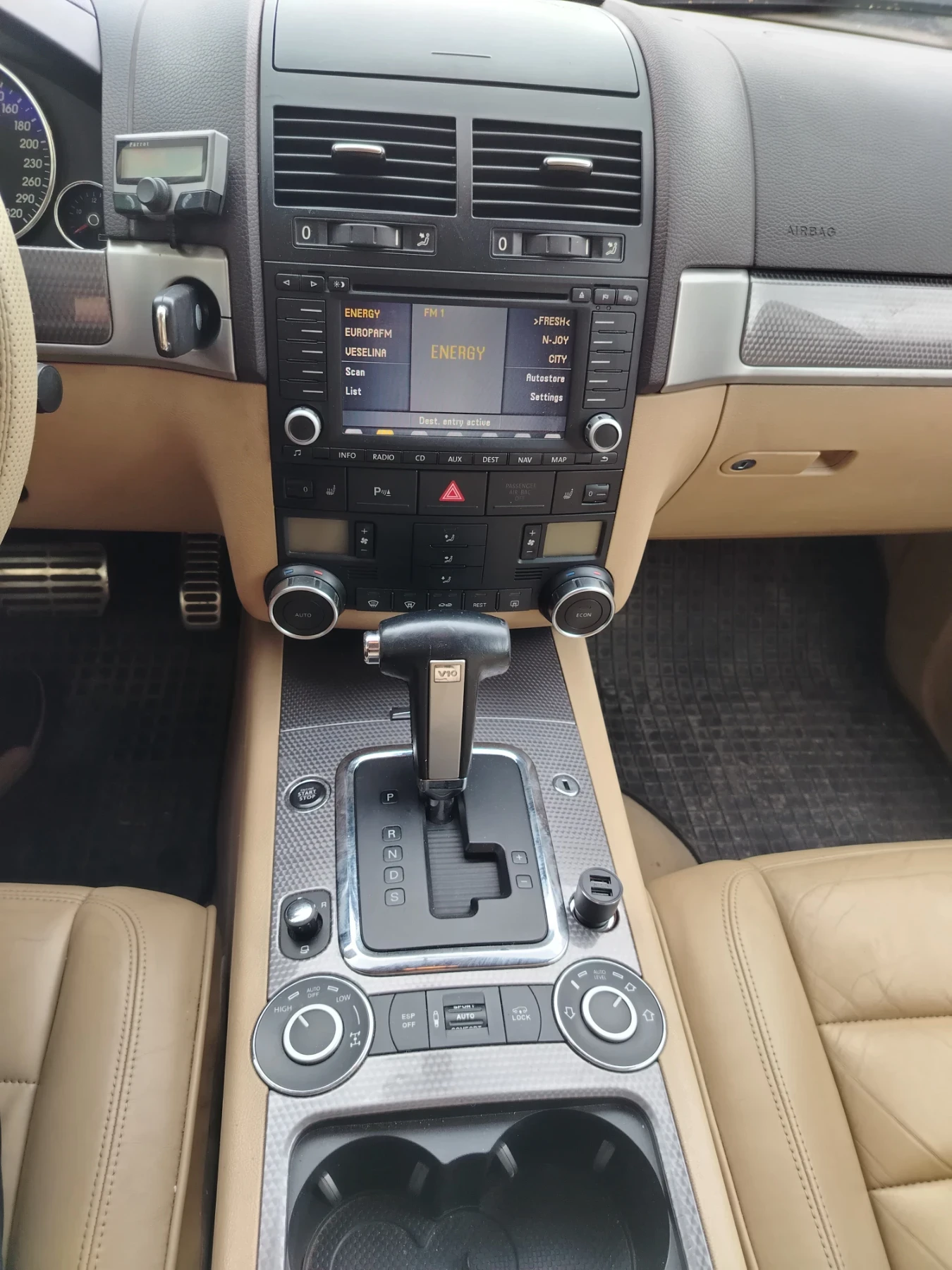 VW Touareg King Kong 5.0 V10 TDI, снимка 10 - Автомобили и джипове - 55377361