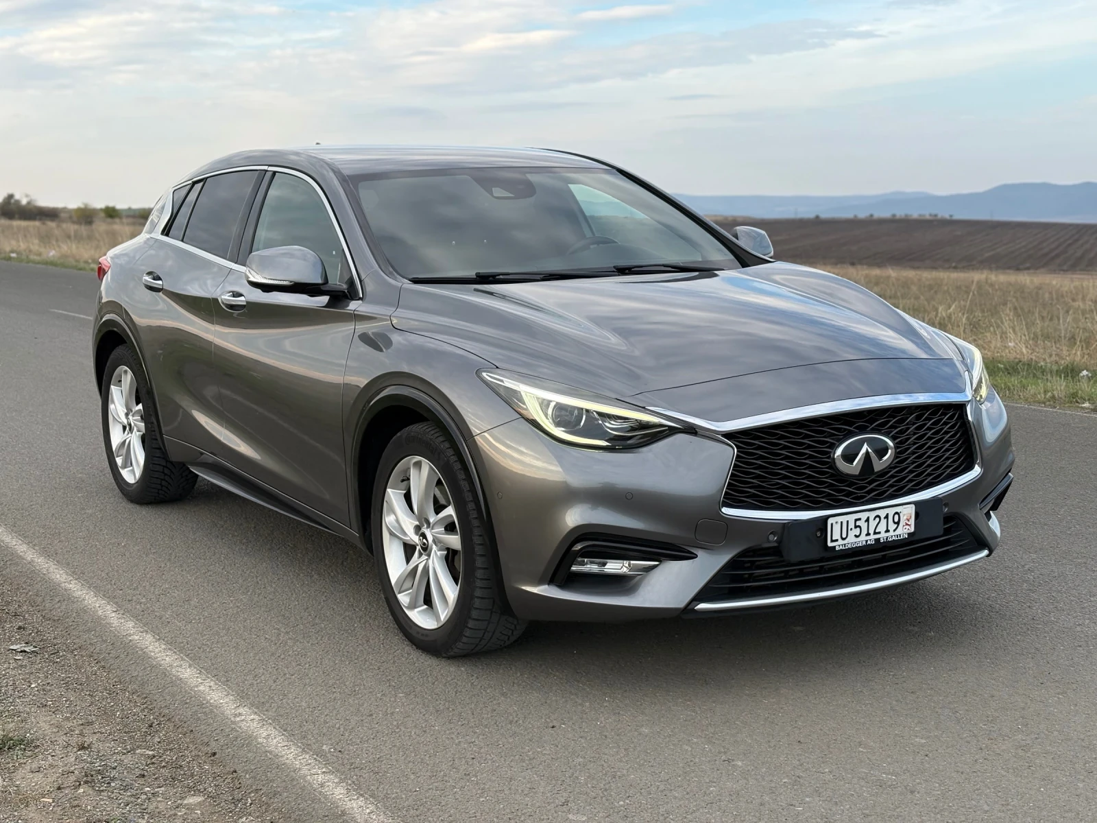 Infiniti Q30 2.2D AWD DCT
