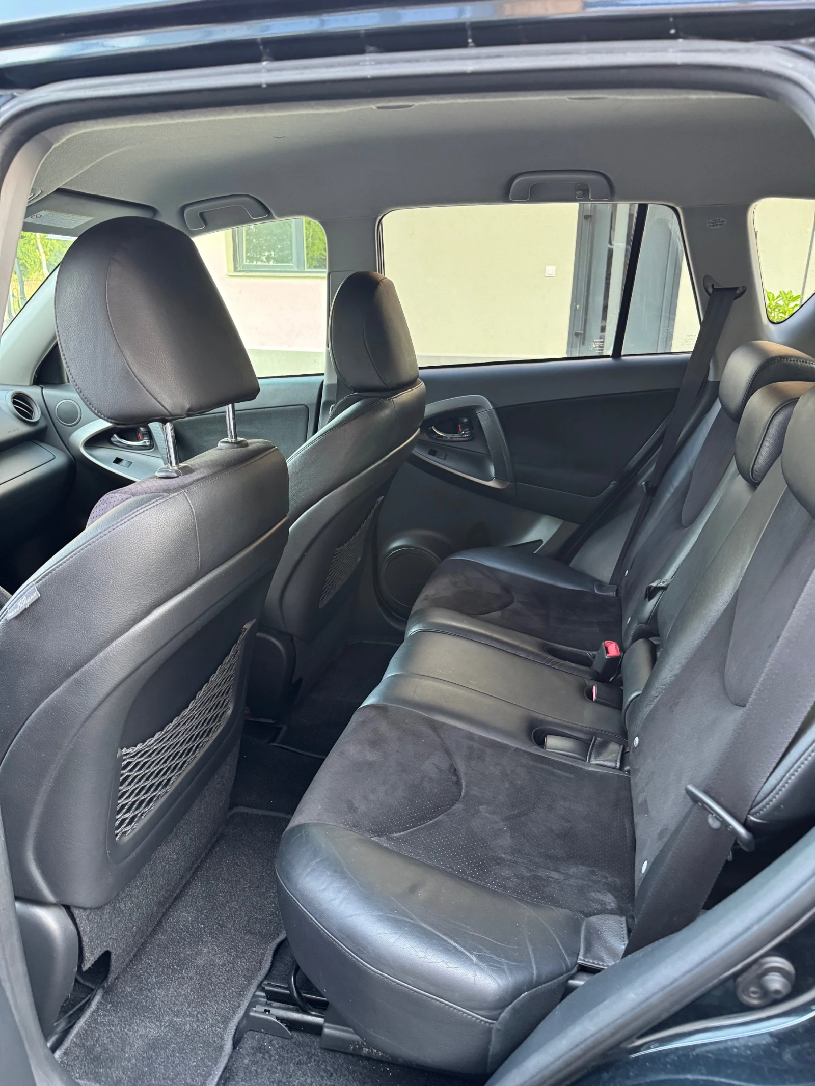 Toyota Rav4 2.2D4D/Нави/Кожа/Подгрев, снимка 9 - Автомобили и джипове - 55754372
