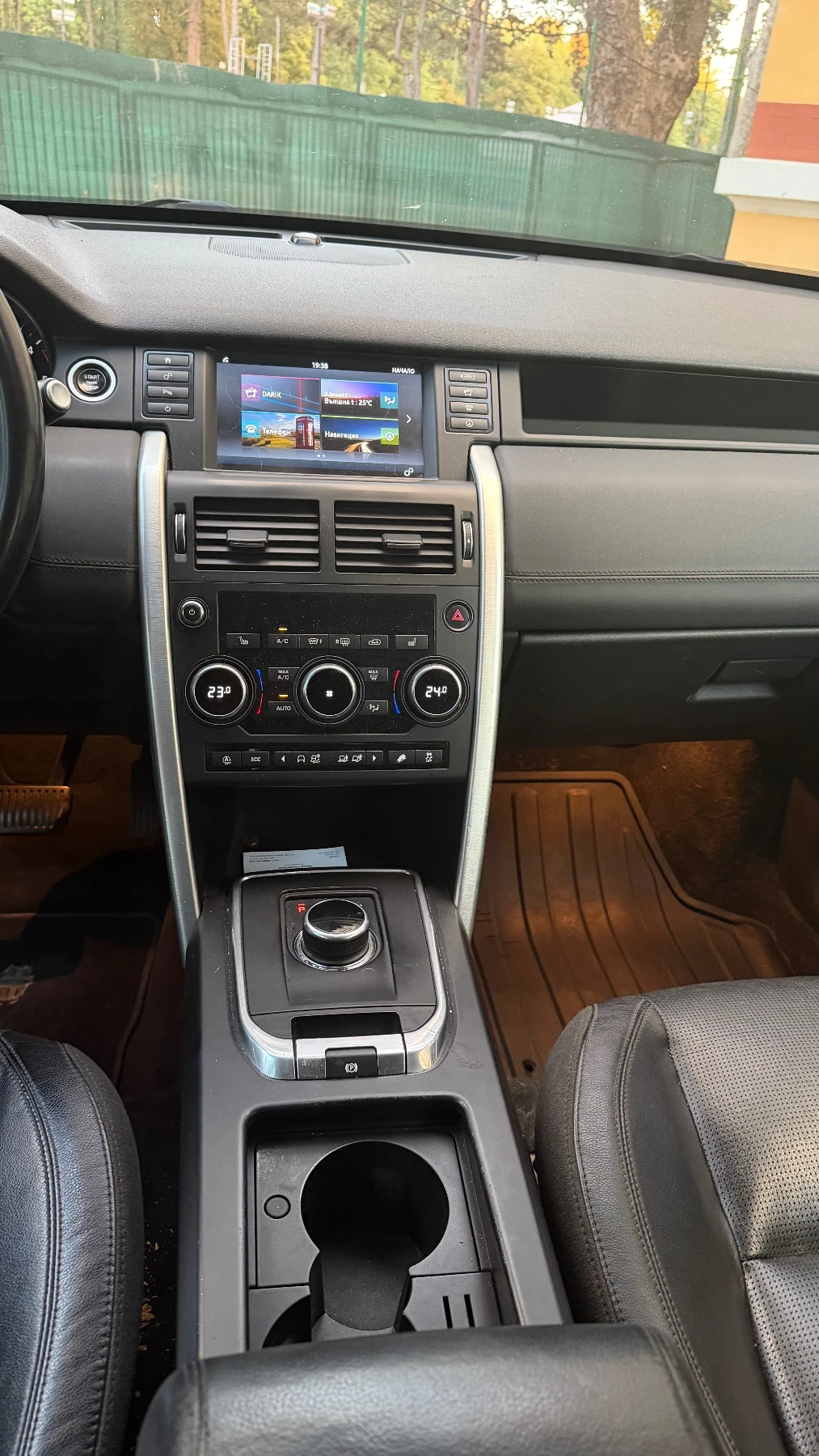 Land Rover Discovery Sport SPORT Топ Състояние, снимка 8 - Автомобили и джипове - 55969277
