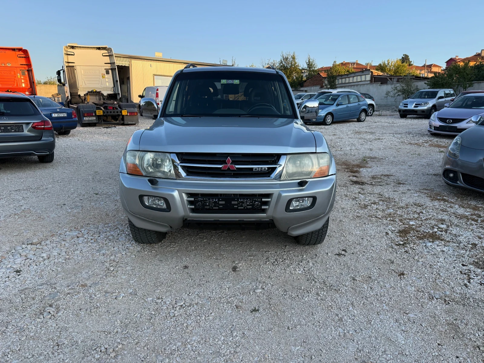 Mitsubishi Pajero 3.2DID-КОЖА ПОДГРЕВ АВТОМАТ, снимка 2 - Автомобили и джипове - 56206161