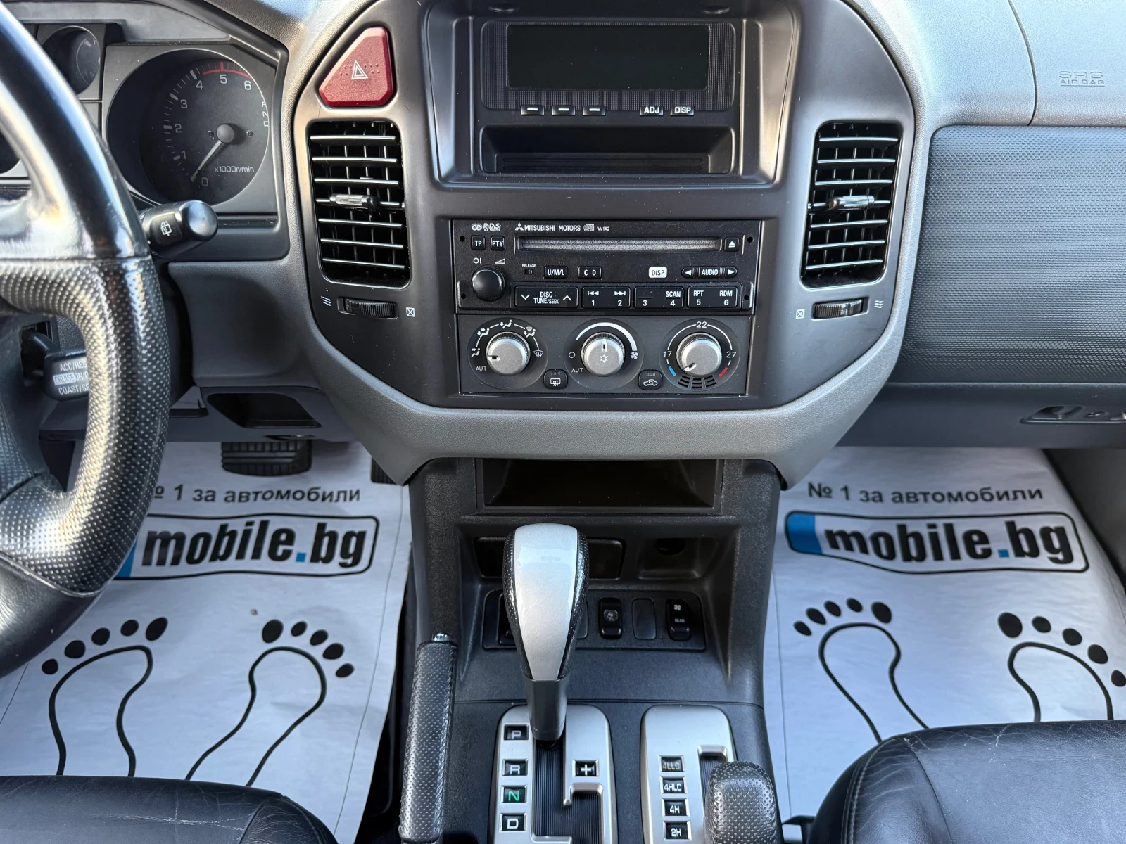 Mitsubishi Pajero 3.2DID-КОЖА ПОДГРЕВ АВТОМАТ, снимка 15 - Автомобили и джипове - 56206161