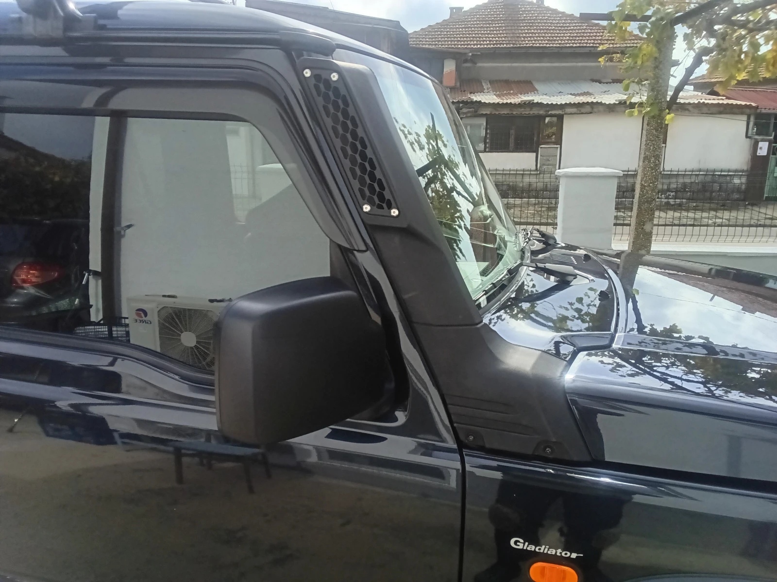Suzuki Jimny Gladiator, снимка 5 - Автомобили и джипове - 56529453