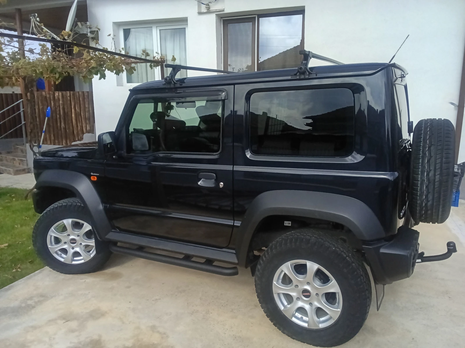 Suzuki Jimny Gladiator, снимка 3 - Автомобили и джипове - 56529453