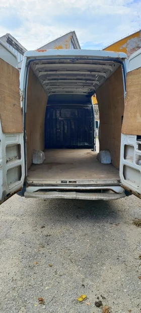 Iveco 35s13 Макси база, снимка 8