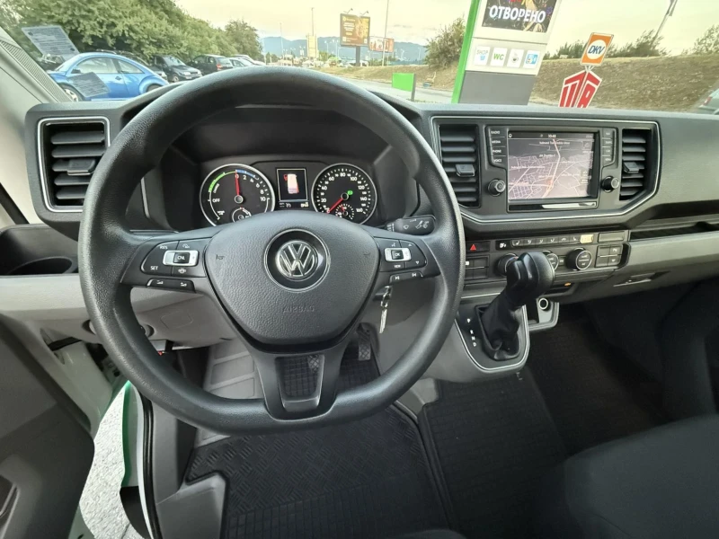 VW Crafter 40000км Нов, снимка 9 - Бусове и автобуси - 51339439