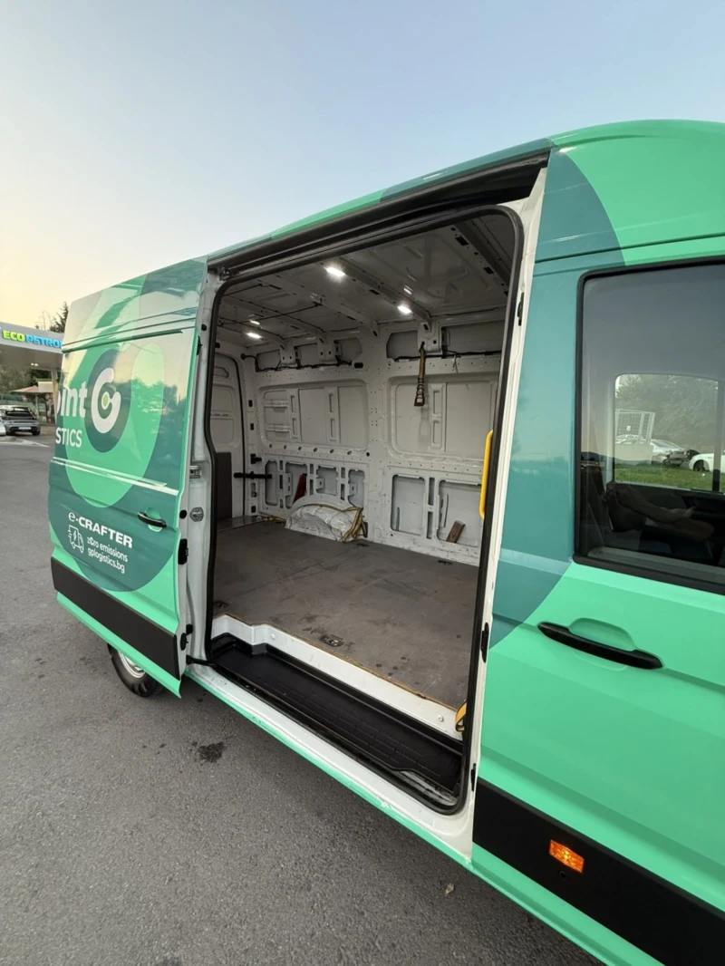 VW Crafter 40000км Нов, снимка 5 - Бусове и автобуси - 51339439
