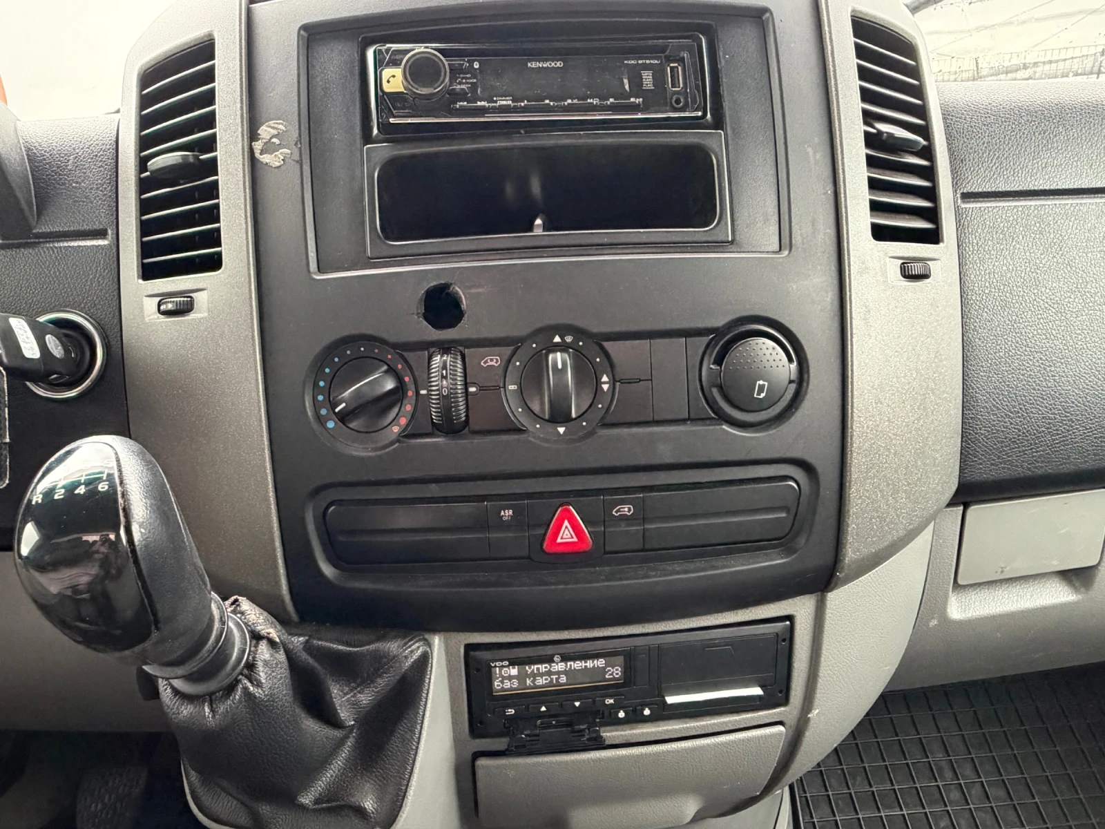VW Crafter ПЪТНА ПОМОЩ* СОБСТВЕН ЛИЗИНГ, снимка 9 - Бусове и автобуси - 54791845