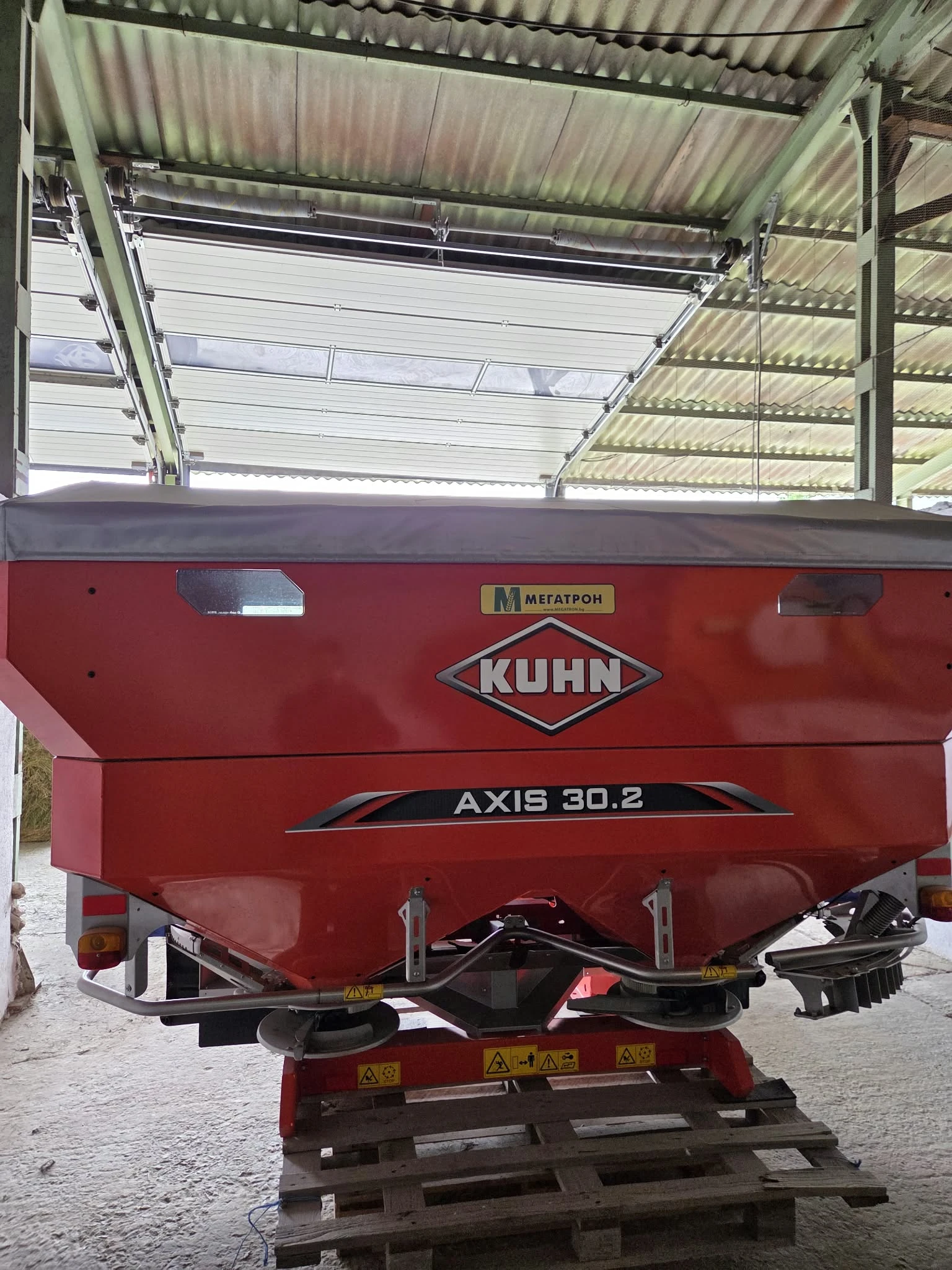 ������� Kuhn AXIS 30.2 | Mobile.bg � ����������� 4