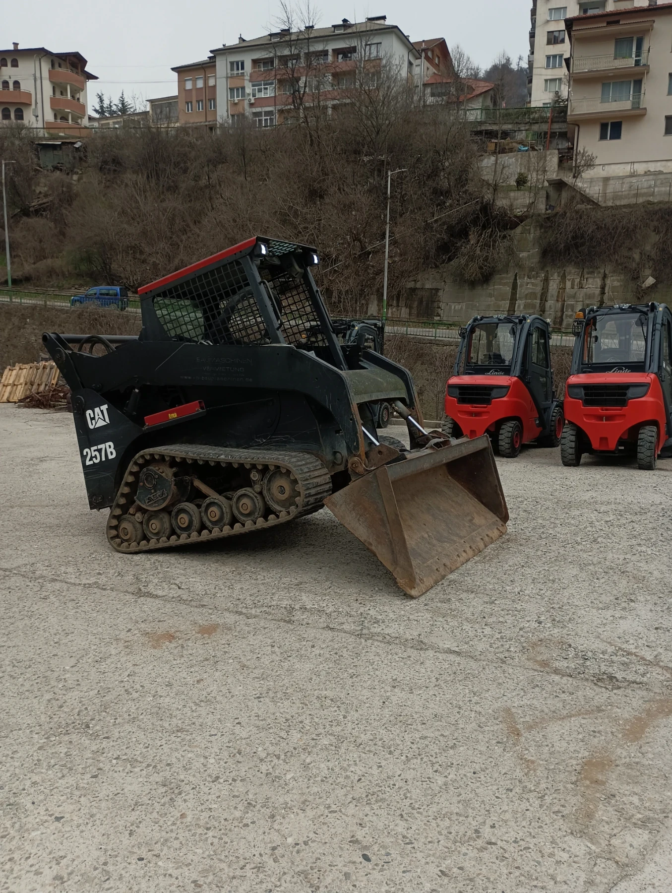 Мини челни товарачи Cat CAT 257B Нов внос от Германия