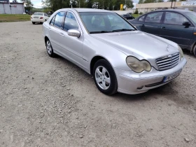 Mercedes-Benz C 220, снимка 1