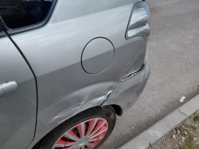 Toyota Corolla verso, снимка 5