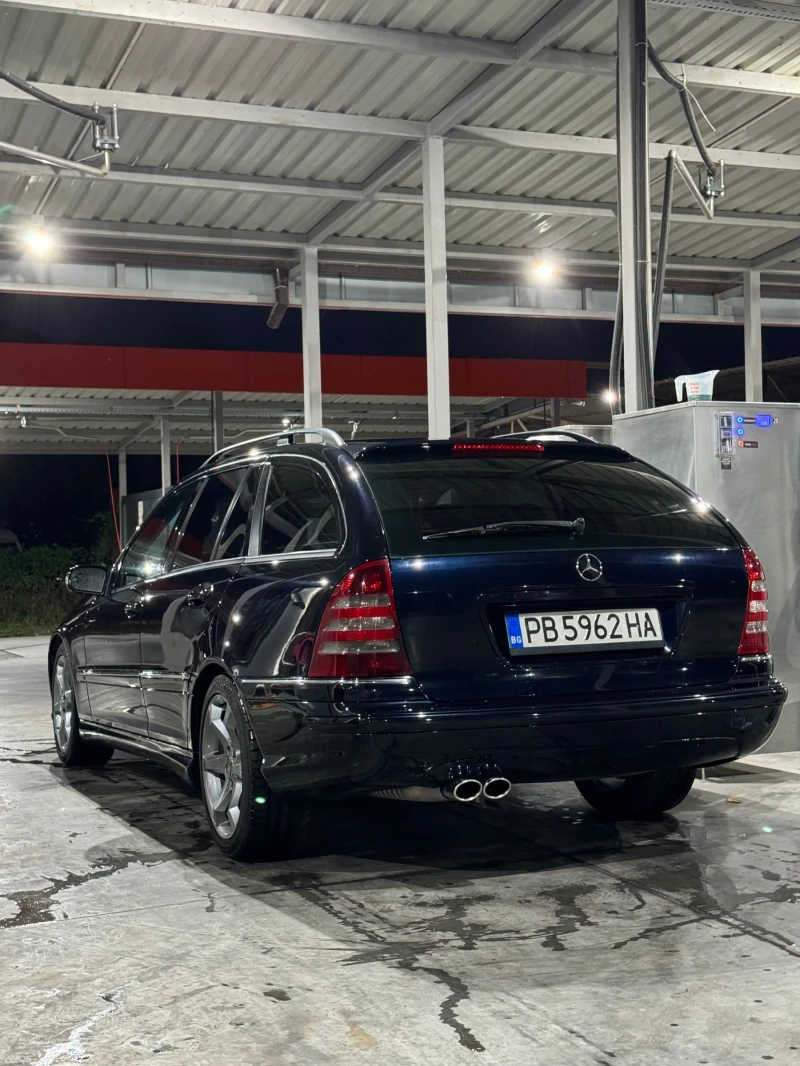 Mercedes-Benz C 220 250hp, снимка 3 - Автомобили и джипове - 46889548