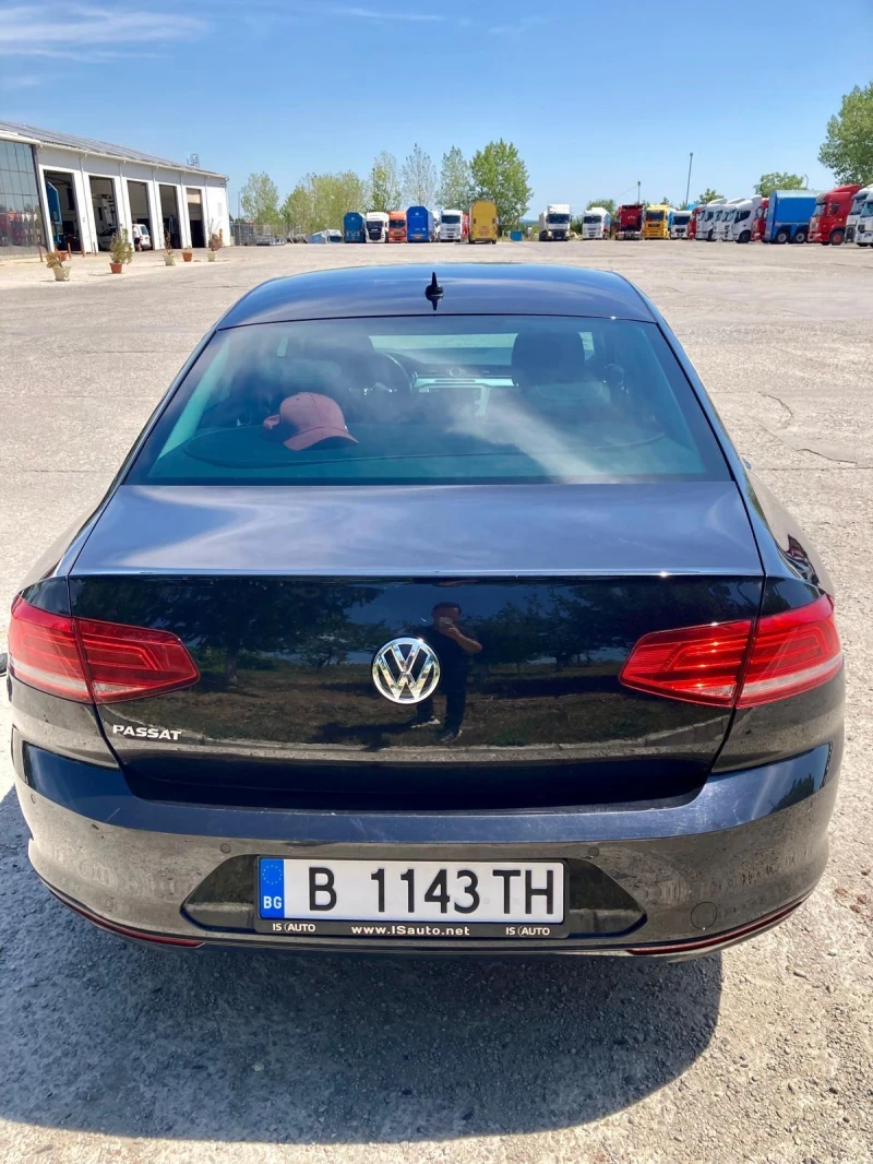 VW Passat, снимка 4 - Автомобили и джипове - 47783272