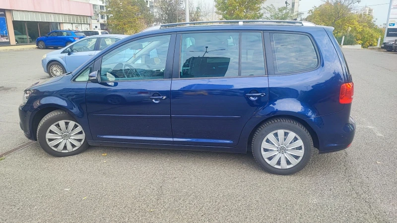 VW Touran Icup 2.0 TDI 140HP AUTOMATIC, FULL LED, снимка 2 - Автомобили и джипове - 47869474