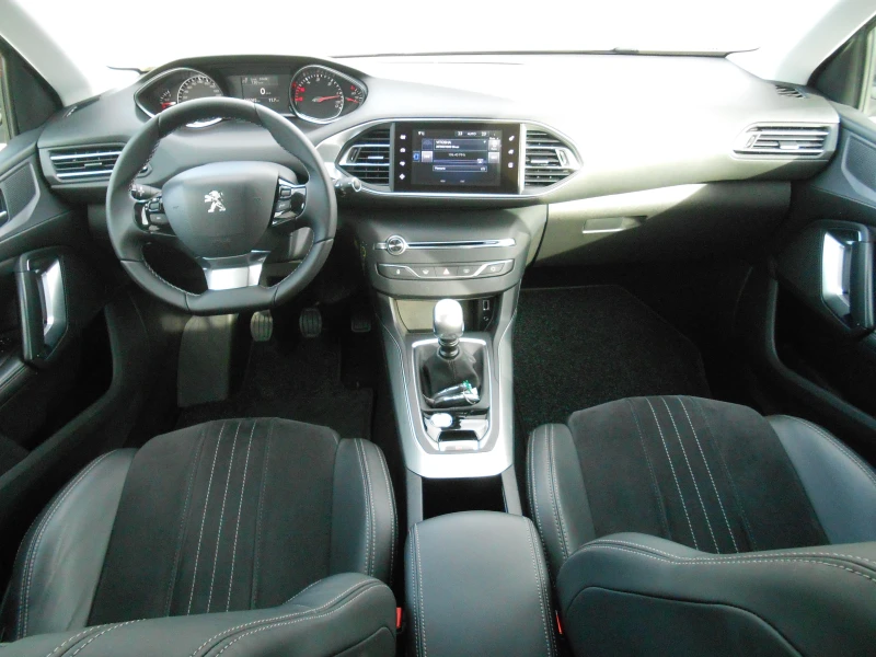 Peugeot 308 1.6d-6sk-Navi-Keyless-Euro-6B, снимка 14 - Автомобили и джипове - 48075608