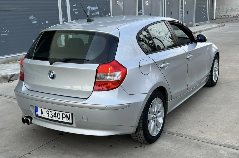 BMW 120 D 2006г 6ск, снимка 2 - Автомобили и джипове - 48347938