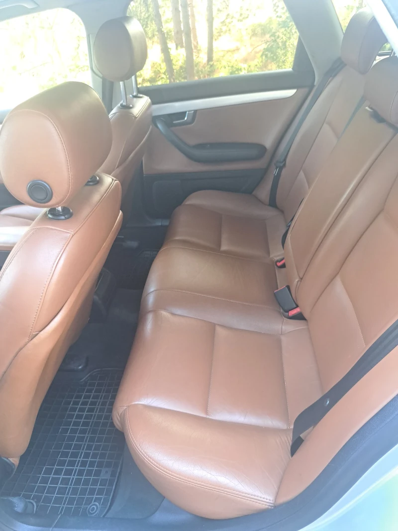 Audi A4, снимка 12 - Автомобили и джипове - 52205365