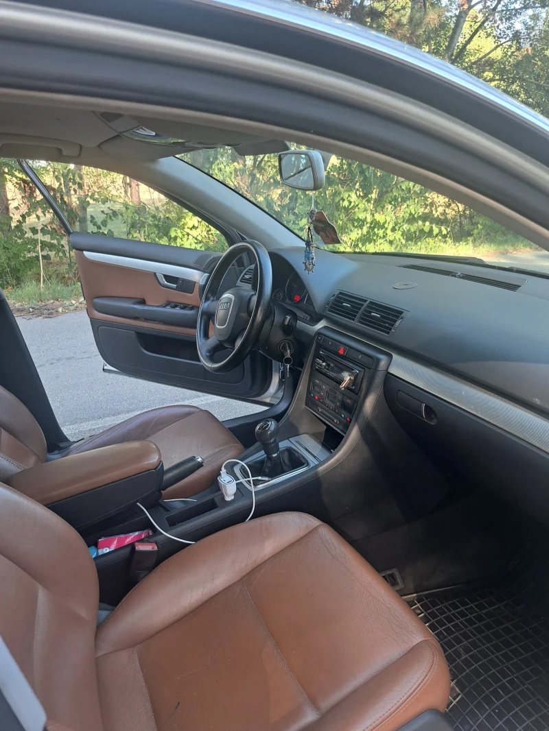 Audi A4, снимка 9 - Автомобили и джипове - 52205365