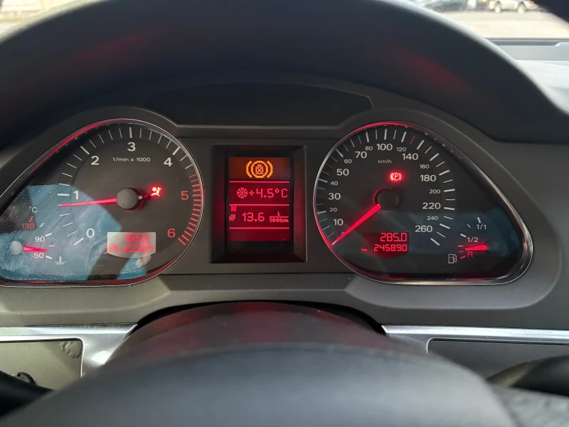 Audi A6, снимка 15 - Автомобили и джипове - 52966256