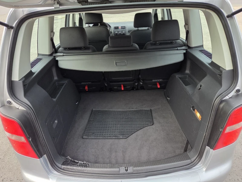 VW Touran 2, 0 tdi 140 hp, снимка 10 - Автомобили и джипове - 52187207