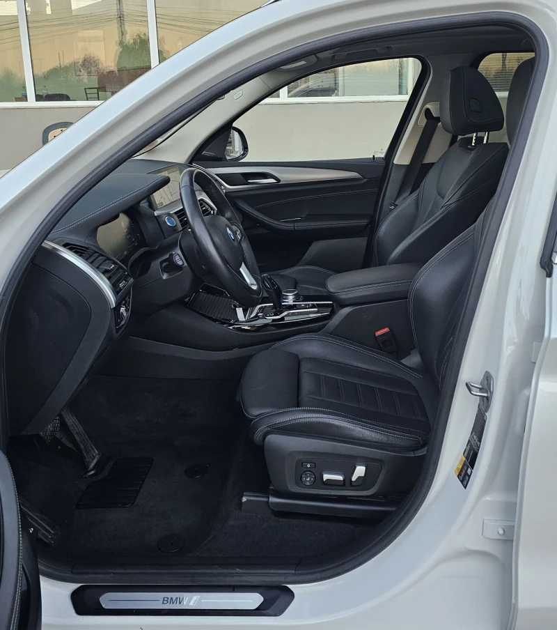 BMW iX3 Impressive 80kWh Harman/Kardon Head-Up, снимка 7 - Автомобили и джипове - 52258209