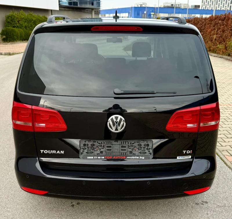 VW Touran 1.6 TDi/105kc/6ck/LED/Подгрев/* Facelift* , снимка 5 - Автомобили и джипове - 52495941