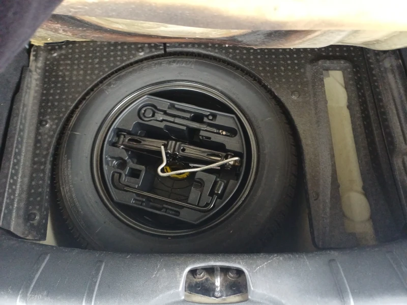 Citroen C3, снимка 9 - Автомобили и джипове - 52589915