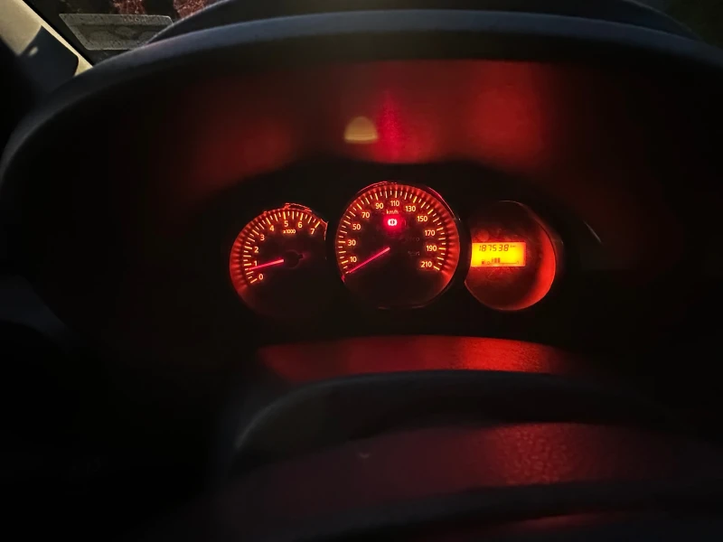 Dacia Dokker 1.6i* LPG* ГАЗ* 187.000км. , снимка 9 - Автомобили и джипове - 52818681