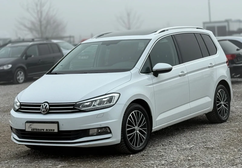 VW Touran 2.0TDi 150кс * LED* * Дистроник* * Панорама* * Нав, снимка 3 - Автомобили и джипове - 52868302