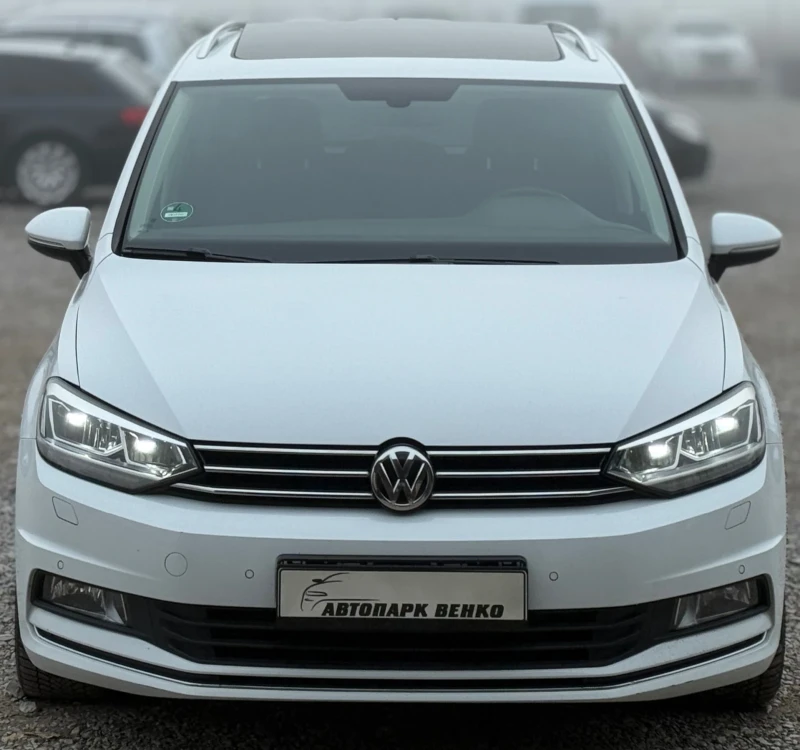 VW Touran 2.0TDi 150кс * LED* * Дистроник* * Панорама* * Нав, снимка 2 - Автомобили и джипове - 52868302