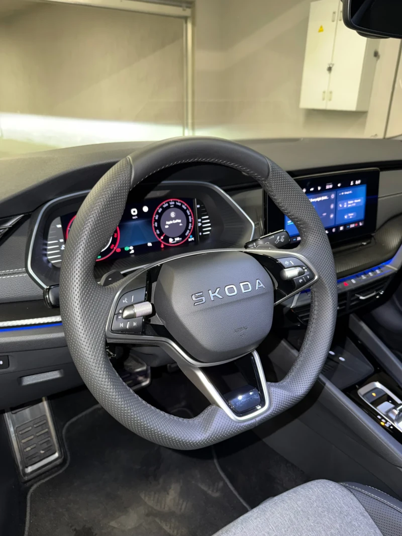 Skoda Octavia 1.5 гаранция 5г, зимни/летни гуми, платено каско, снимка 11 - Автомобили и джипове - 52888153