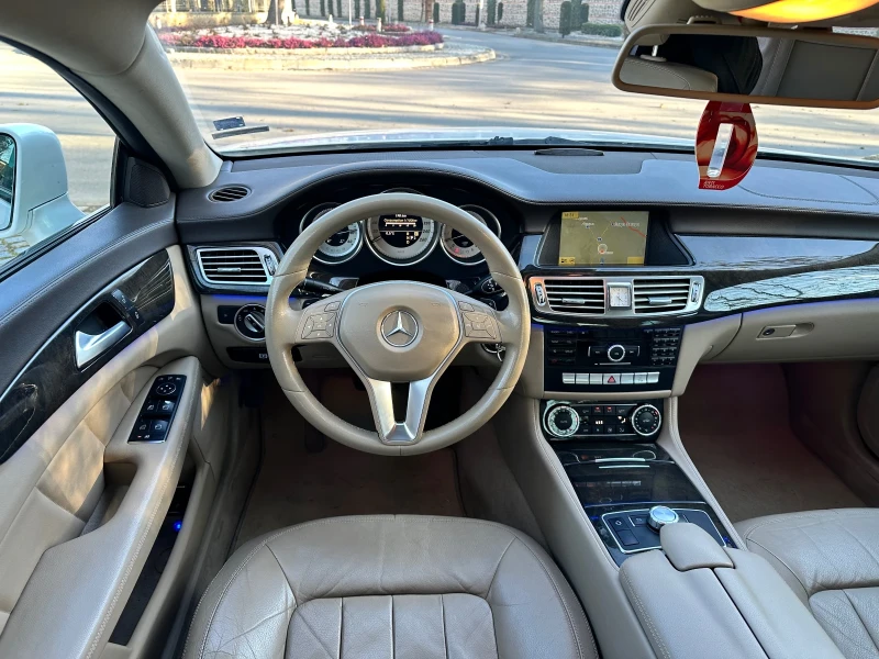 Mercedes-Benz CLS 350 Бяла перла/ топ цена, снимка 9 - Автомобили и джипове - 53120522