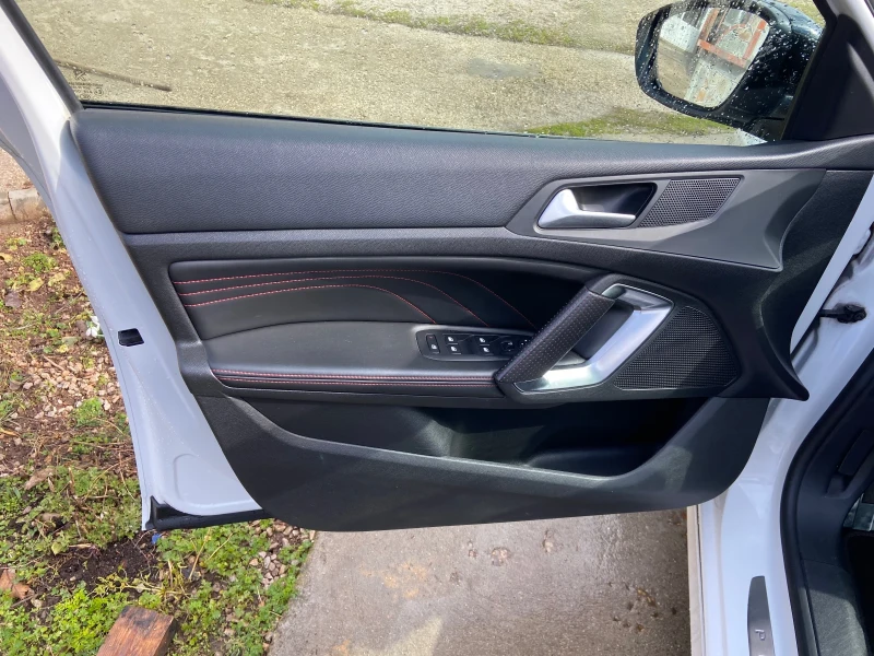 Peugeot 308 2.0HDI GTline , снимка 8 - Автомобили и джипове - 53513234