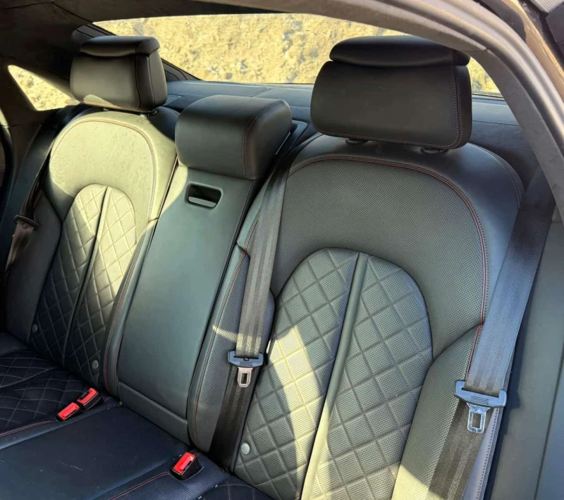 Audi S8 4.0 TFSI quattro tiptronic  CARFAX, снимка 12 - Автомобили и джипове - 53559190