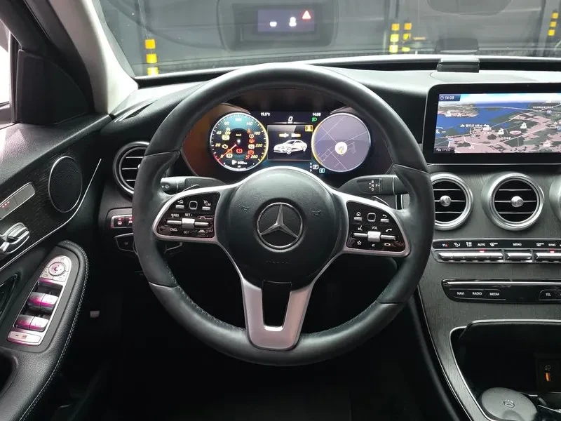 Mercedes-Benz C 220 d, снимка 13 - Автомобили и джипове - 54287258