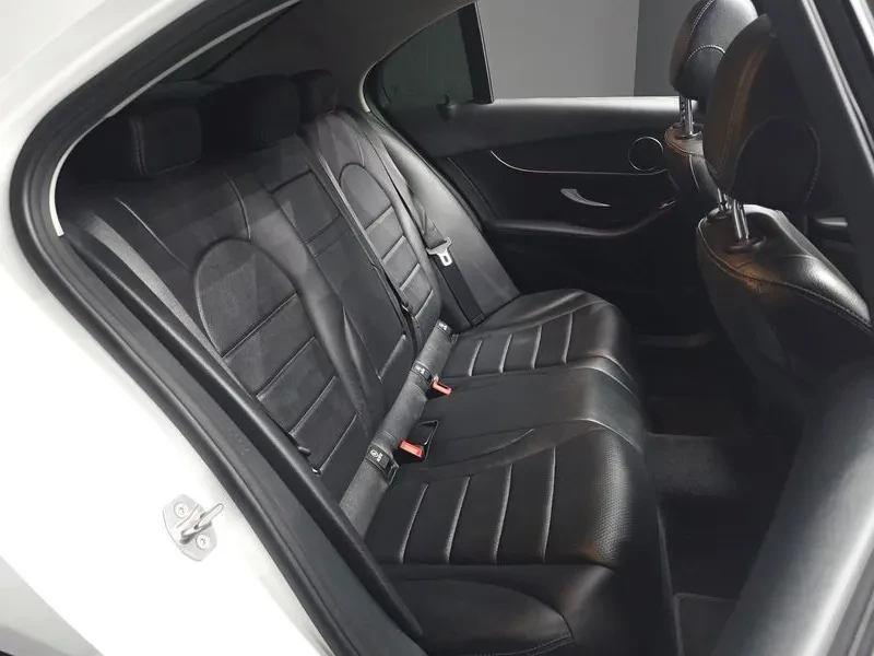 Mercedes-Benz C 220 d, снимка 12 - Автомобили и джипове - 54287258