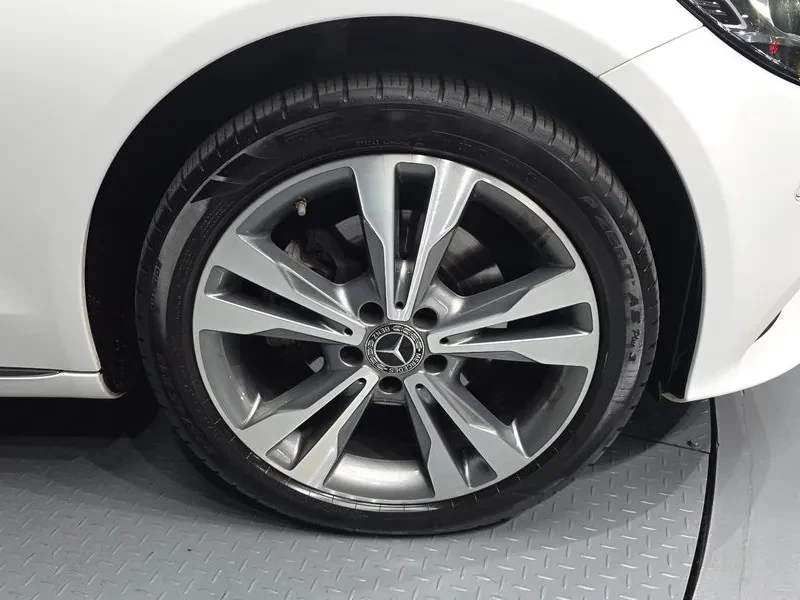 Mercedes-Benz C 220 d, снимка 5 - Автомобили и джипове - 54287258