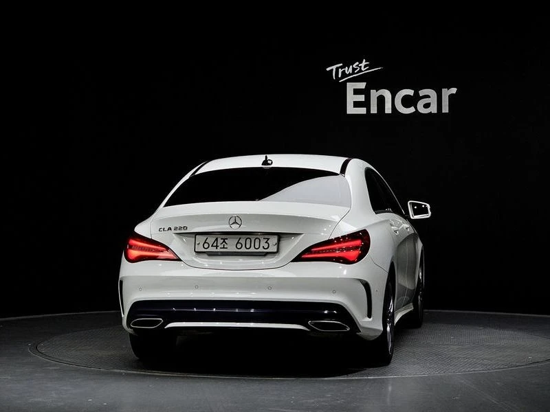Mercedes-Benz CLA CLA220 AMG Line| 184к.с.| ВКЛ.ТЕХНОТЕСТ, снимка 4 - Автомобили и джипове - 55136676