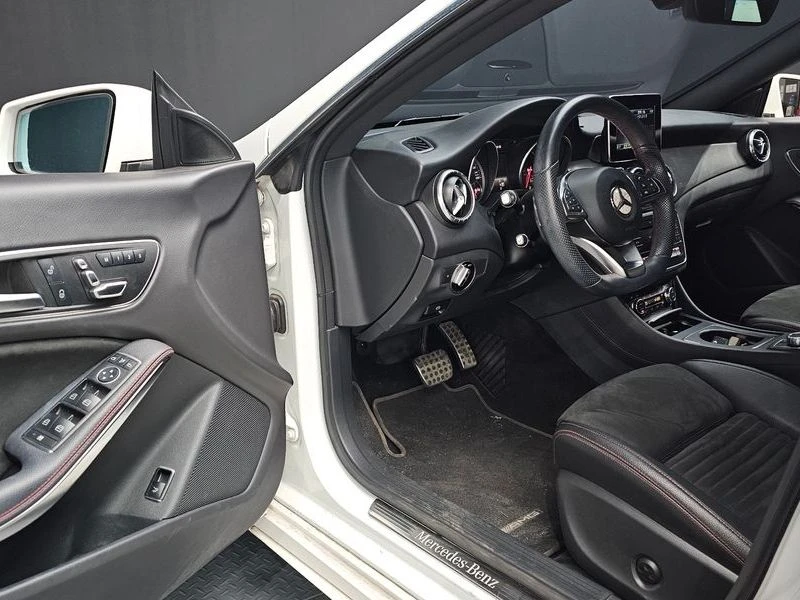 Mercedes-Benz CLA CLA220 AMG Line| 184к.с.| ВКЛ.ТЕХНОТЕСТ, снимка 11 - Автомобили и джипове - 55136676