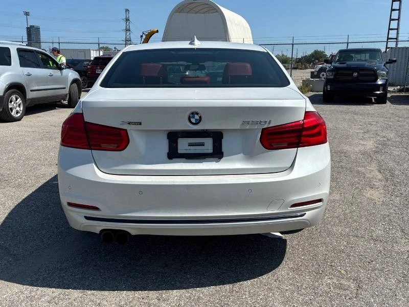 BMW 330 * xDrive * CARFAX * ОПЦИЯ ЗА ФИНАНСИРАНЕ , снимка 6 - Автомобили и джипове - 55434499