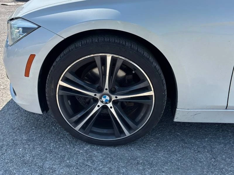 BMW 330 * xDrive * CARFAX * ОПЦИЯ ЗА ФИНАНСИРАНЕ , снимка 8 - Автомобили и джипове - 55434499