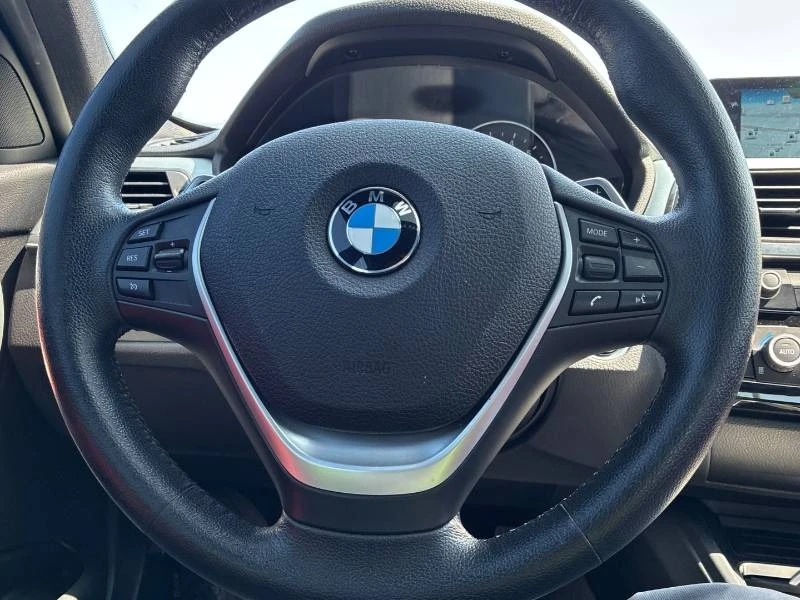 BMW 330 * xDrive * CARFAX * ОПЦИЯ ЗА ФИНАНСИРАНЕ , снимка 10 - Автомобили и джипове - 55434499